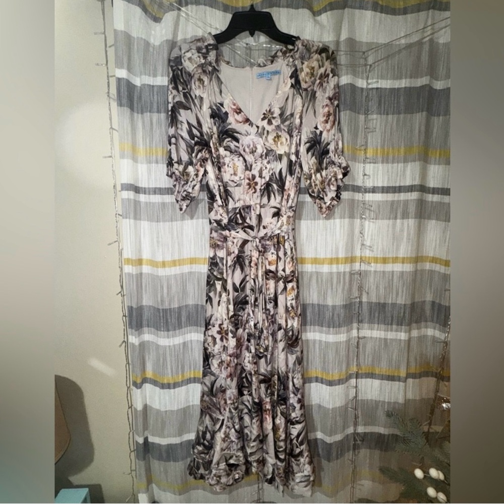Floral V-Neck Dress